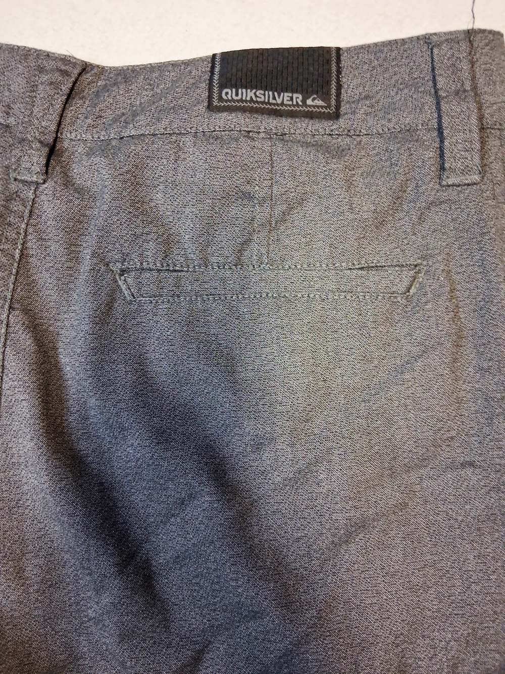 Quiksilver Men's Dark Gray Flat Front Shorts - Picture 7 of 7